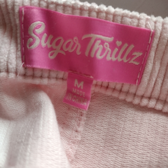 Dolls Kill Sugar Thrillz Women's Pink Corduroy Bib Shorts Heart Sz M - Picture 5 of 8